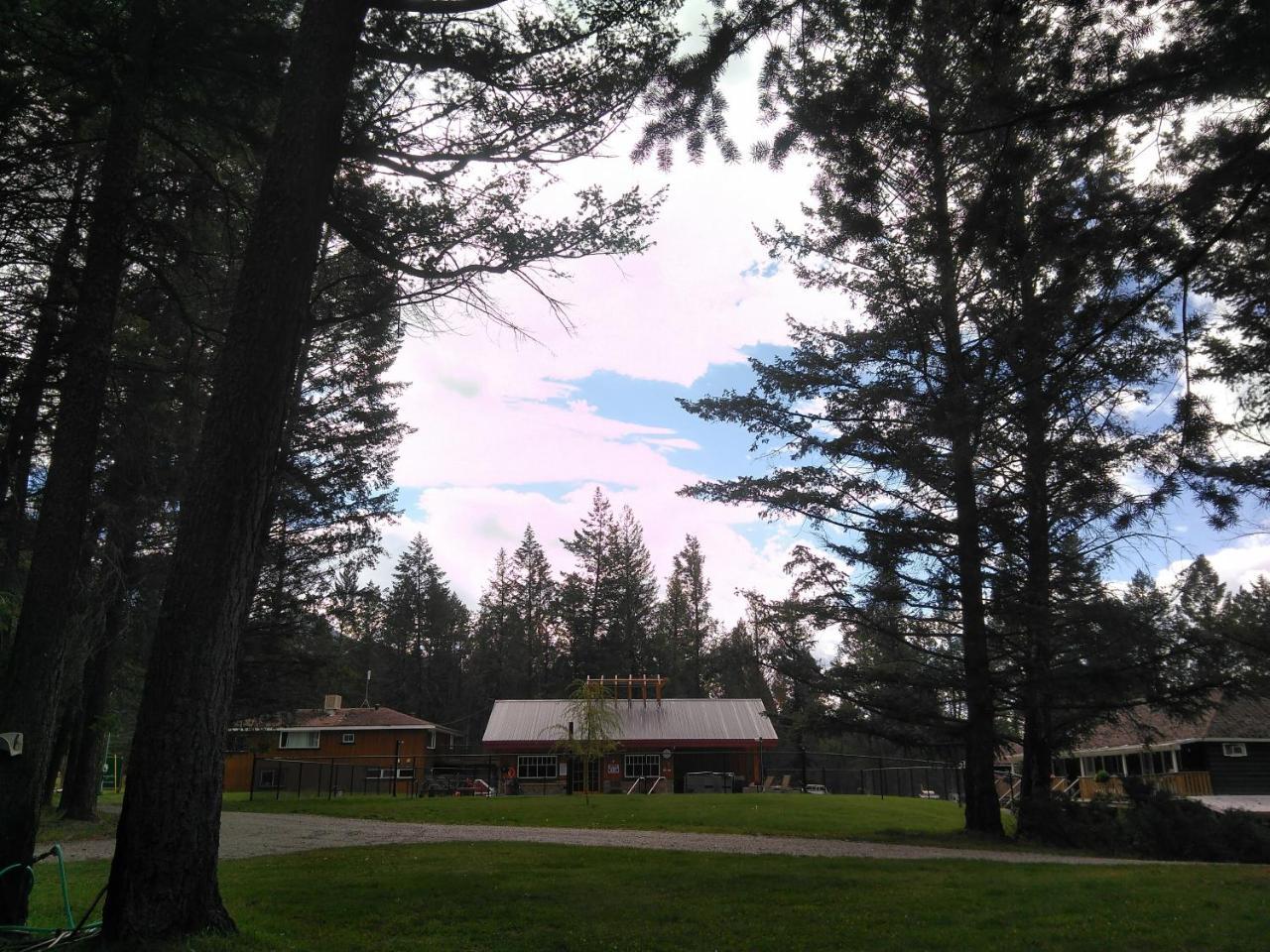 Fairmont Mountain Bungalows Fairmont Hot Springs Exterior foto